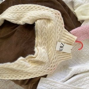 💞💞💞NWT ZARA FAMOUS ARMWARMER 💞💞💞